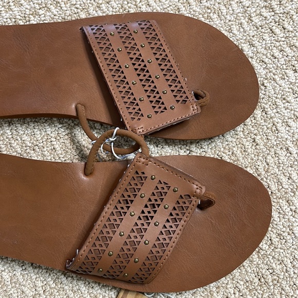 FLOJOS LEAH HALF SLIDE STUDDED LEATHER THONG SANDALS **NWT** - Picture 5 of 10